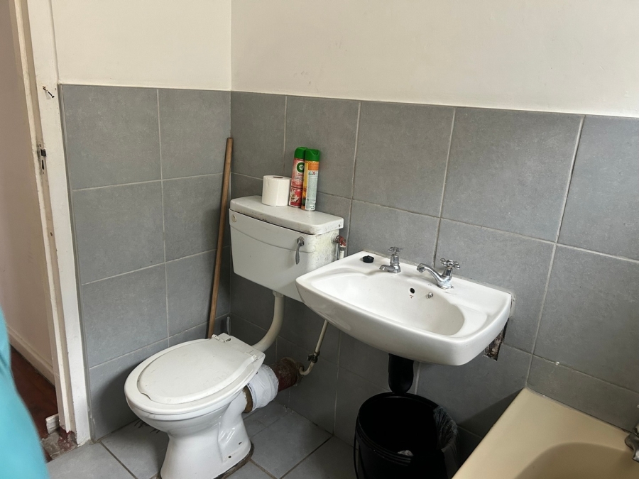 2 Bedroom Property for Sale in Quigney Eastern Cape
